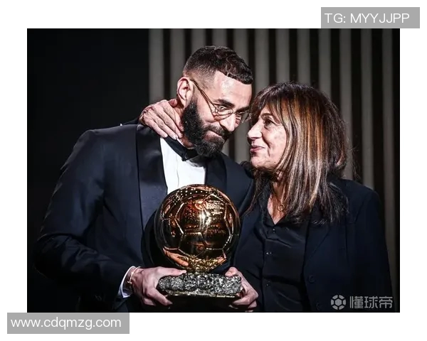 八位足坛巨星荣耀回顾纵览辉煌赛场传奇瞬间